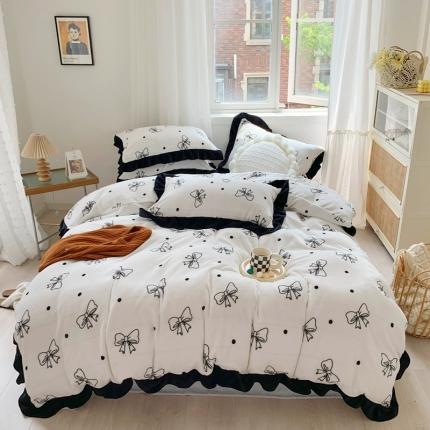 91家纺网 家纺一手货源 找家纺 眠屿家纺新款韩版ins黑红素描撞色牛奶绒四件套黑蝴蝶结