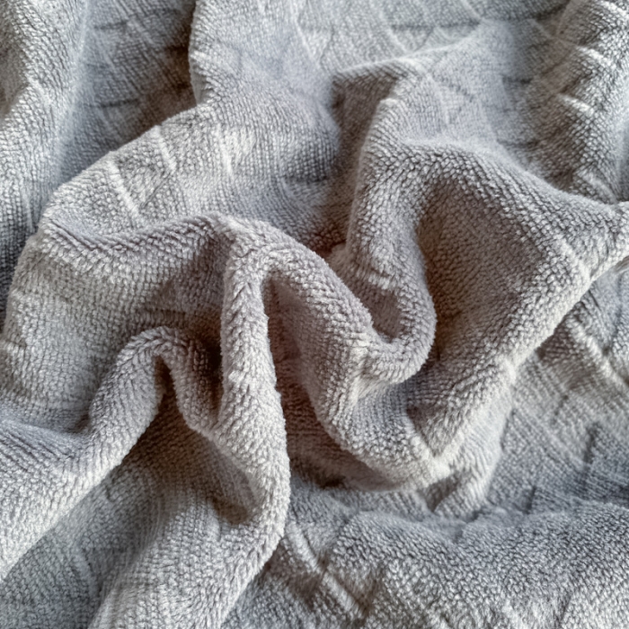 91家纺网 家纺一手货源 找家纺 棉生活家纺 2021新款牛奶绒雕花刺绣四件套 野格-灰