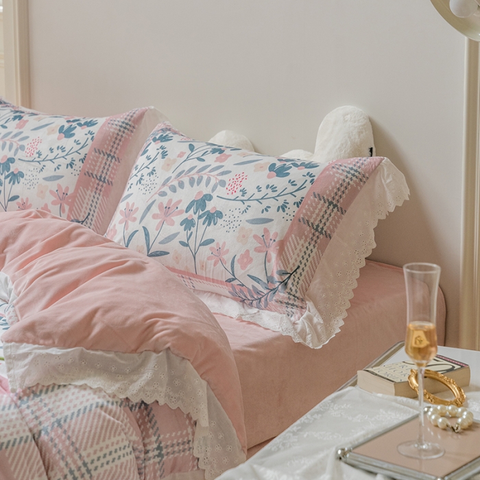 91家纺网 家纺一手货源 找家纺 （总）圆岛家纺新款冬季森系新款高档婴儿绒花边款加厚四件套