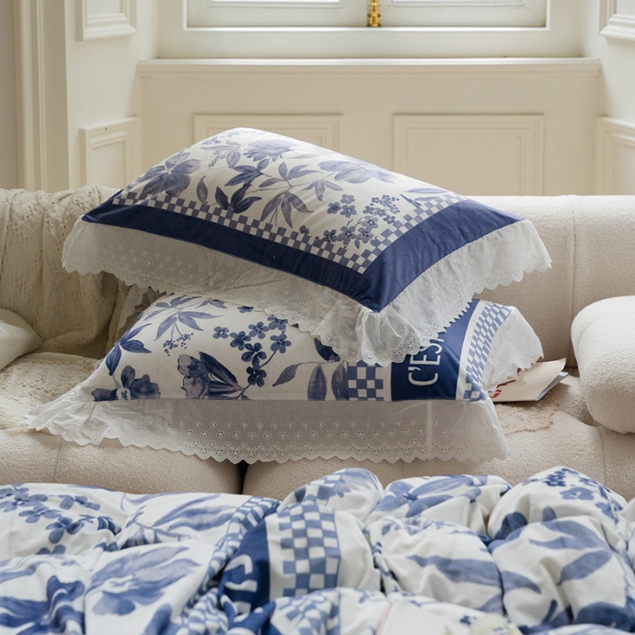 91家纺网 家纺一手货源 找家纺 圆岛家纺新款冬季森系新款高档婴儿绒花边款加厚四件套 蓝调