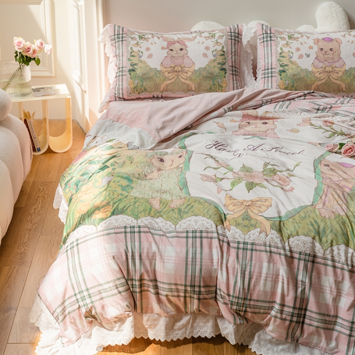 91家纺网 家纺一手货源 找家纺 圆岛家纺新款冬季森系新款高档婴儿绒花边款加厚四件套 仙境森林