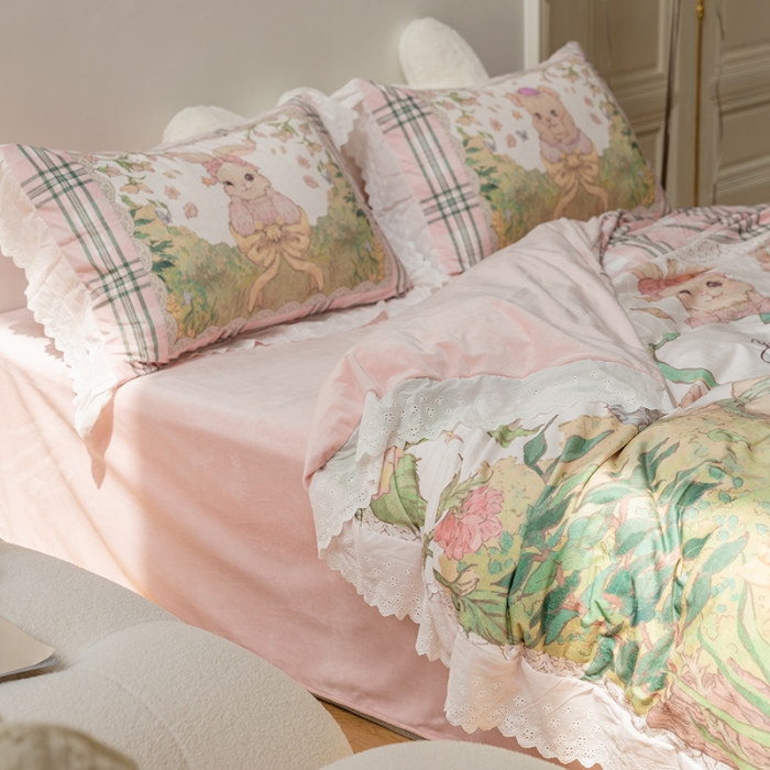 91家纺网 家纺一手货源 找家纺 圆岛家纺新款冬季森系新款高档婴儿绒花边款加厚四件套 仙境森林