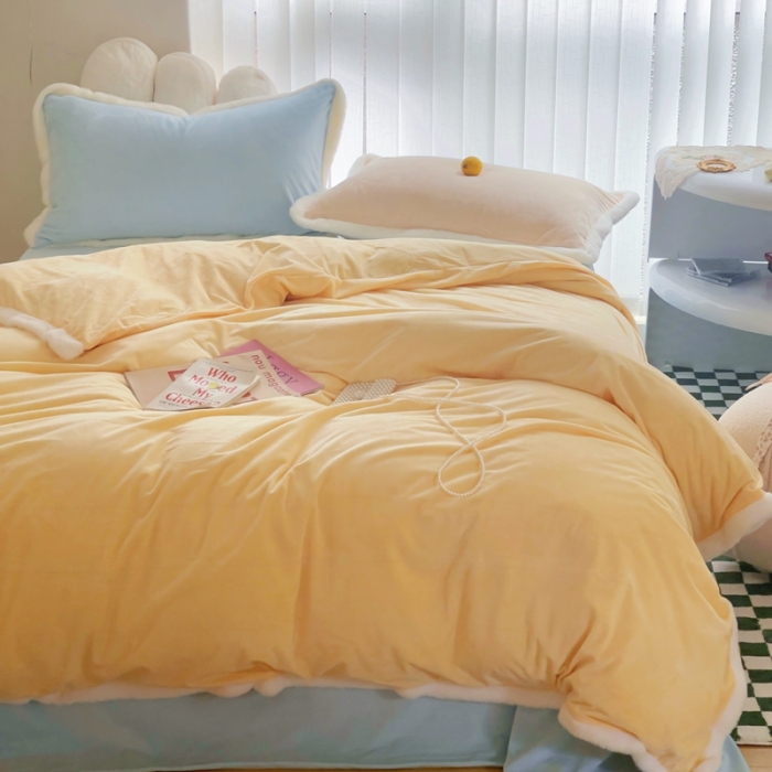 91家纺网 家纺一手货源 找家纺 圆岛家新品纺撞色混搭马卡龙ins慢热风冬款暖绒四件套 柠檬黄-枕套橘拼绿＋床单天空蓝