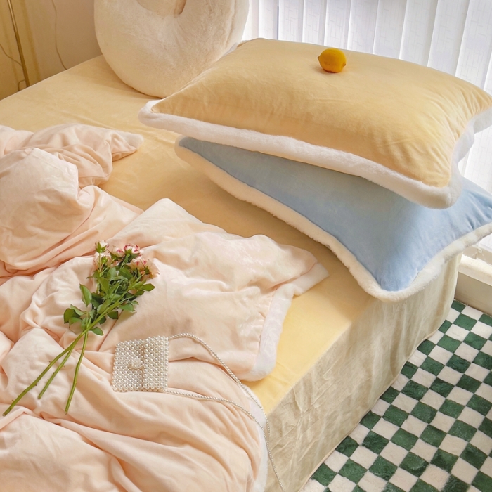 91家纺网 家纺一手货源 找家纺 圆岛家新品纺撞色混搭马卡龙ins慢热风冬款暖绒四件套 香槟橙-枕套黄拼蓝＋床单柠檬黄