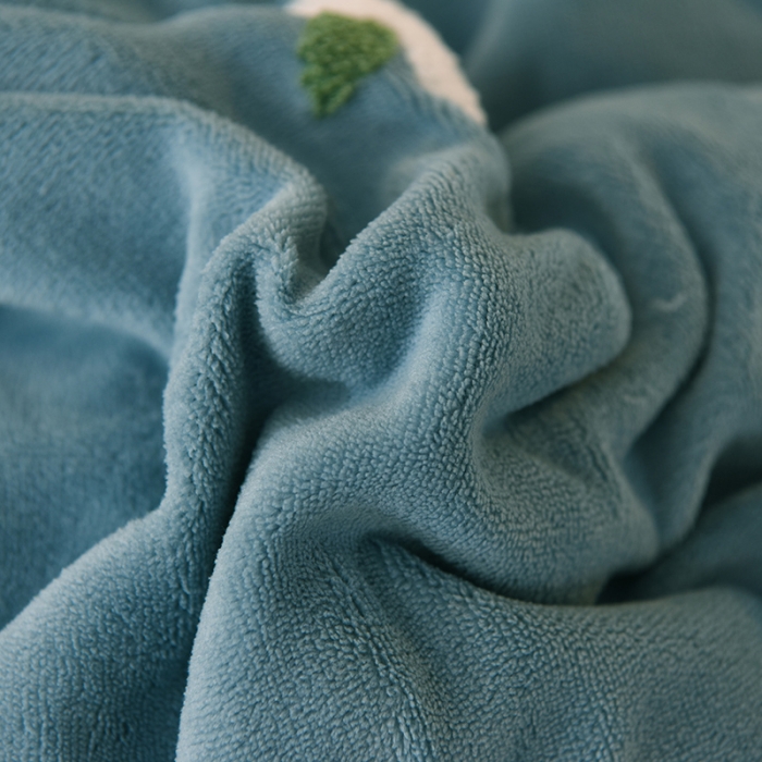 91家纺网 家纺一手货源 找家纺 2021 梦之岛 新款牛奶绒毛巾绣四件套 小雏菊-蓝