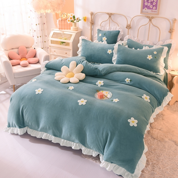 91家纺网 家纺一手货源 找家纺 2021 梦之岛 新款牛奶绒毛巾绣四件套 小雏菊-蓝