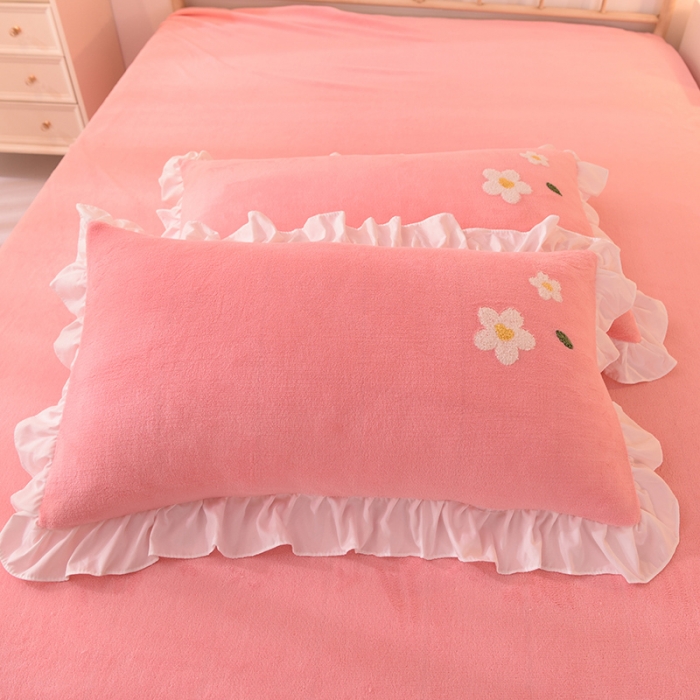 91家纺网 家纺一手货源 找家纺 2021 梦之岛 新款牛奶绒毛巾绣四件套 小雏菊-粉