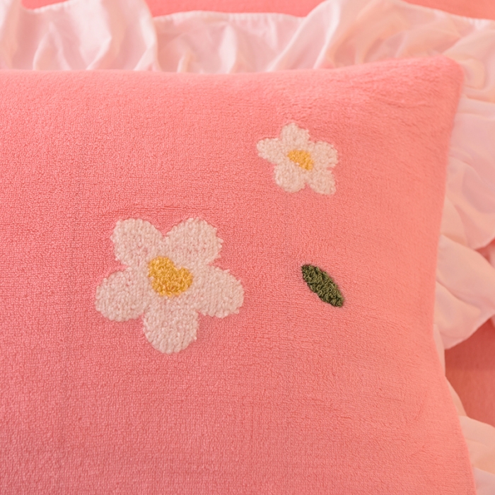 91家纺网 家纺一手货源 找家纺 2021 梦之岛 新款牛奶绒毛巾绣四件套 小雏菊-粉