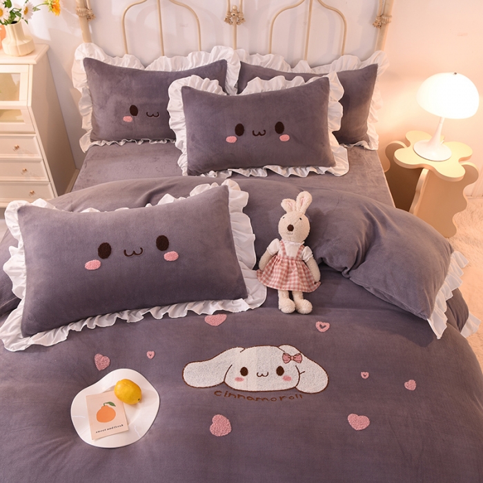 91家纺网 家纺一手货源 找家纺 2021 梦之岛 新款牛奶绒毛巾绣四件套 可爱兔-灰