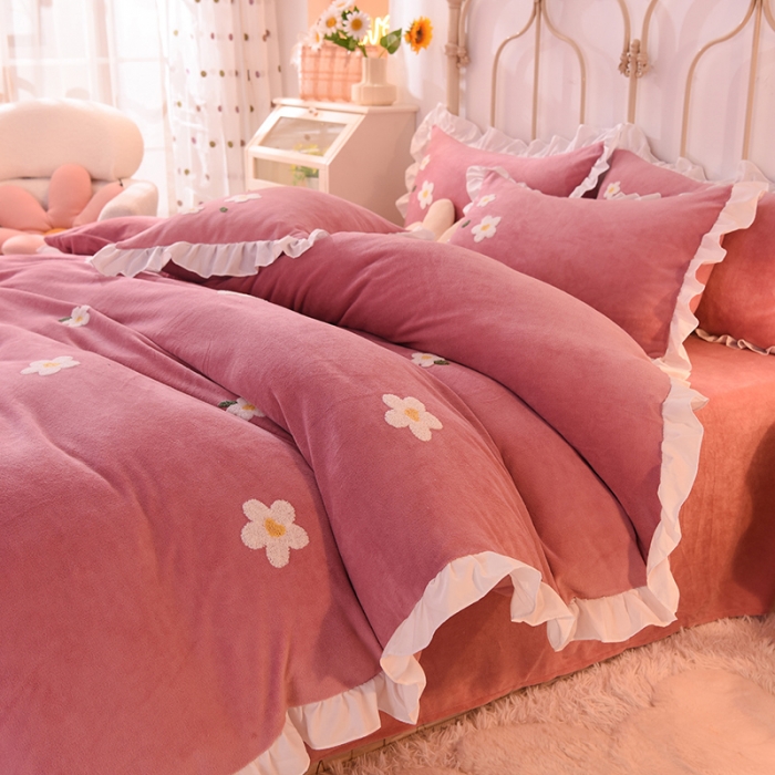 91家纺网 家纺一手货源 找家纺 2021 梦之岛 新款牛奶绒毛巾绣四件套 小雏菊-豆沙