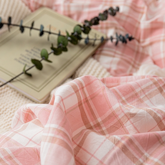 91家纺网 家纺一手货源 找家纺 优宜家2023新款无印纯棉色织水洗棉四件套 草莓格