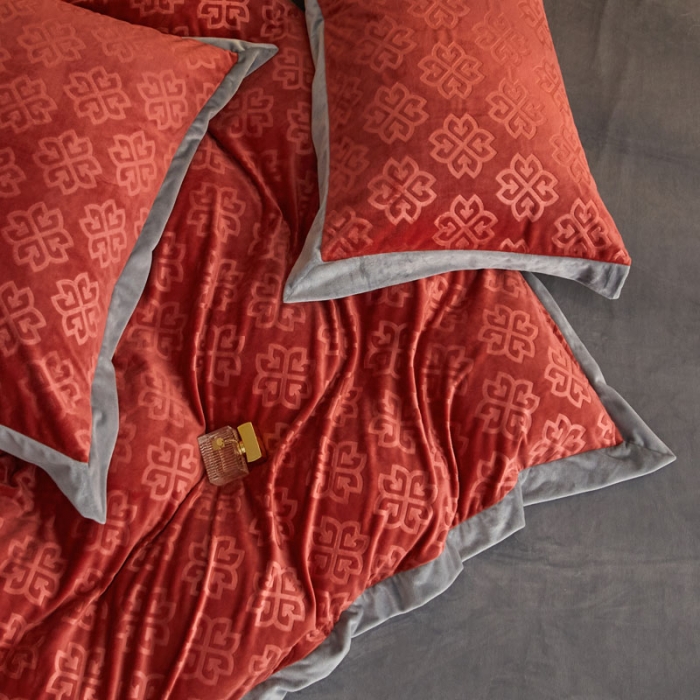 91家纺网 家纺一手货源 找家纺 （总）爱缦2021新款格调系列棚拍230克婴儿绒四件套