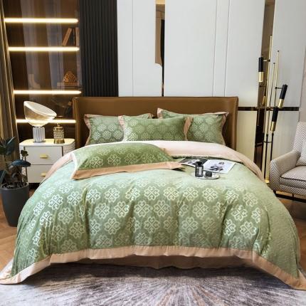 91家纺网 家纺一手货源 找家纺 爱缦2021格调系列实拍230克婴儿绒四件套 迷雾绿