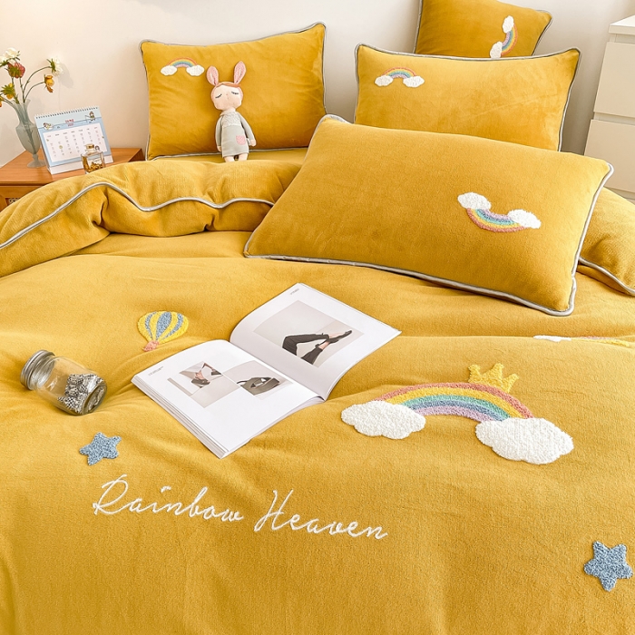 91家纺网 家纺一手货源 找家纺 绒兔兔 2021秋冬牛奶绒毛巾绣韩版床裙床单四件套 七彩云-姜黄