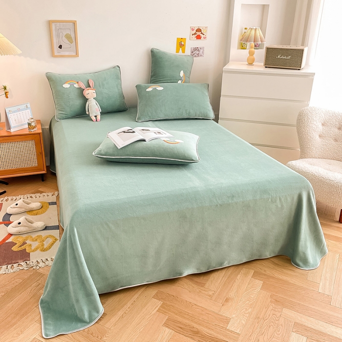 91家纺网 家纺一手货源 找家纺 绒兔兔 2021秋冬牛奶绒毛巾绣韩版床裙床单四件套 七彩云-青绿