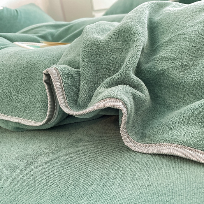 91家纺网 家纺一手货源 找家纺 绒兔兔 2021秋冬牛奶绒毛巾绣韩版床裙床单四件套 七彩云-青绿
