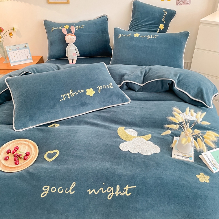 91家纺网 家纺一手货源 找家纺 绒兔兔 2021秋冬牛奶绒毛巾绣韩版床裙床单四件套 晚安-宝蓝