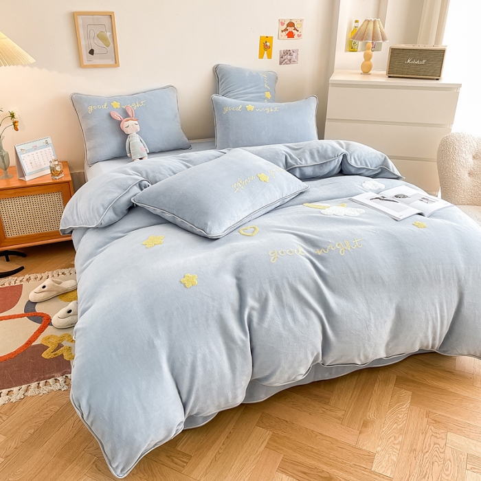 91家纺网 家纺一手货源 找家纺 绒兔兔 2021秋冬牛奶绒毛巾绣韩版床裙床单四件套 晚安-浅蓝