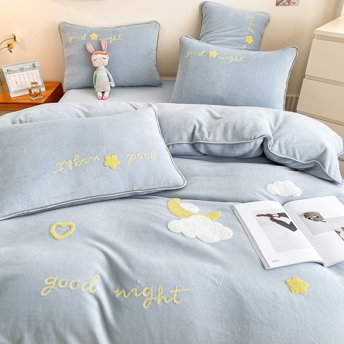 91家纺网 家纺一手货源 找家纺 绒兔兔 2021秋冬牛奶绒毛巾绣韩版床裙床单四件套 晚安-浅蓝
