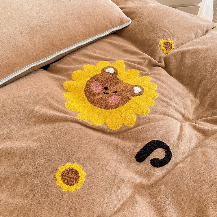 91家纺网 家纺一手货源 找家纺 绒兔兔 2021秋冬牛奶绒毛巾绣韩版床裙床单四件套 向日葵-浅咖