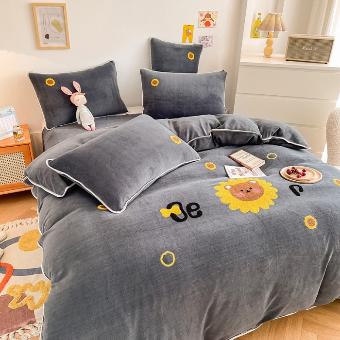 91家纺网 家纺一手货源 找家纺 绒兔兔 2021秋冬牛奶绒毛巾绣韩版床裙床单四件套 向日葵-深灰