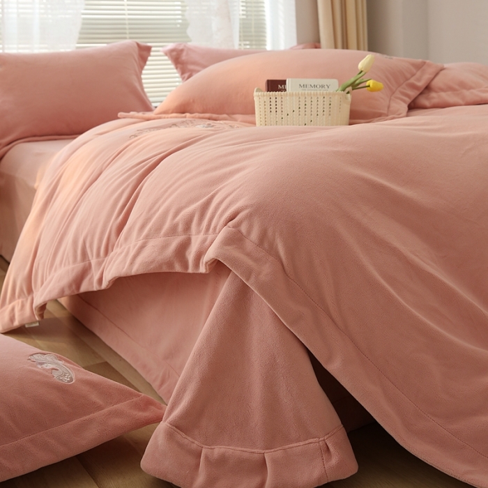 91家纺网 家纺一手货源 找家纺 （总）榻尚家居 2023新款清新柔暖绒四件套茱莉系列