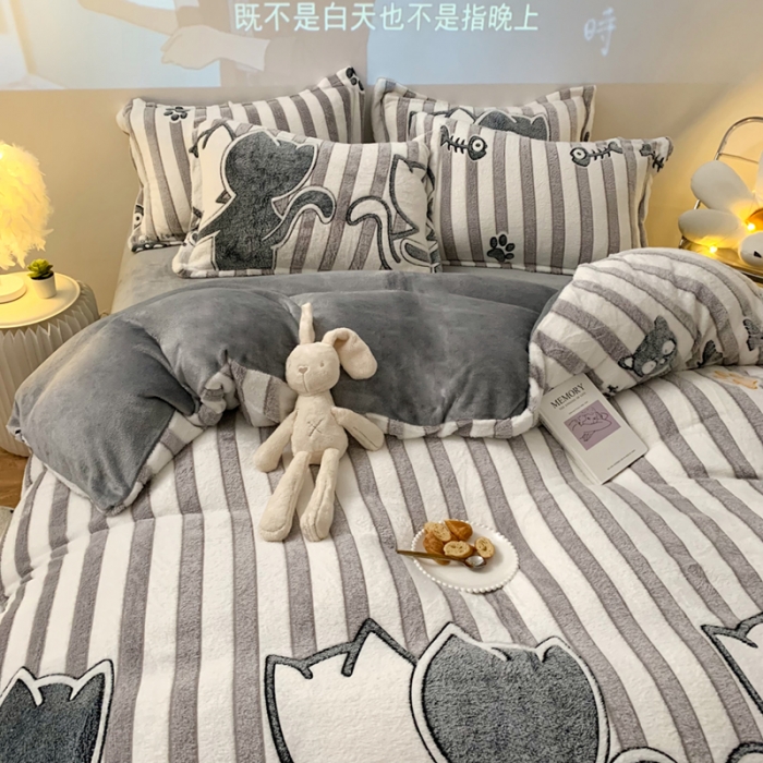 91家纺网 家纺一手货源 找家纺 慕尚 2022新款5D雪花绒单品被套 情侣猫咪