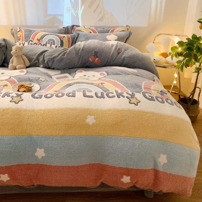 91家纺网 家纺一手货源 找家纺 慕尚 2022新款5D雪花绒单品被套 幸运小熊