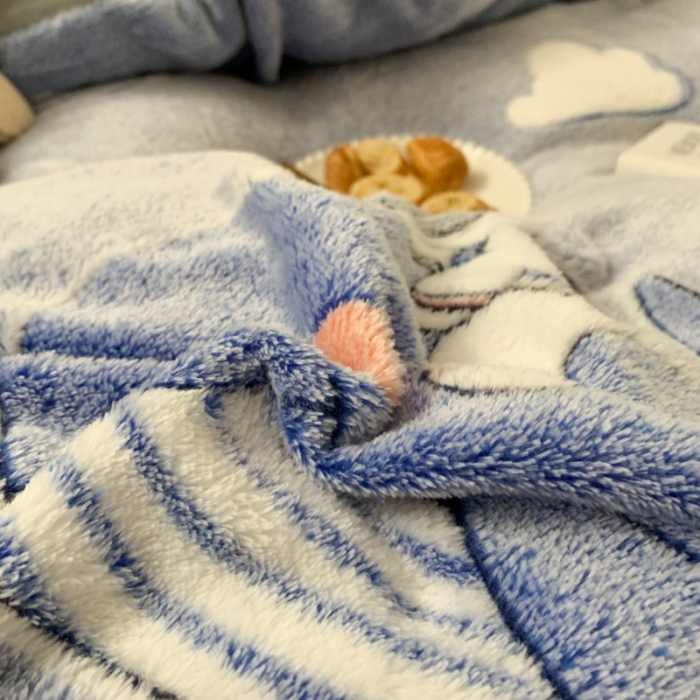 91家纺网 家纺一手货源 找家纺 慕尚 2022新款5D雪花绒四件套 小鲸鱼