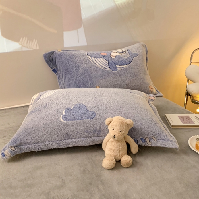 91家纺网 家纺一手货源 找家纺 慕尚 2022新款5D雪花绒四件套 小鲸鱼