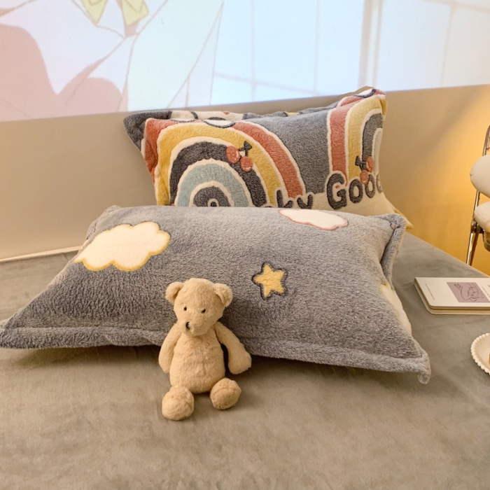 91家纺网 家纺一手货源 找家纺 慕尚 2022新款5D雪花绒四件套 幸运小熊