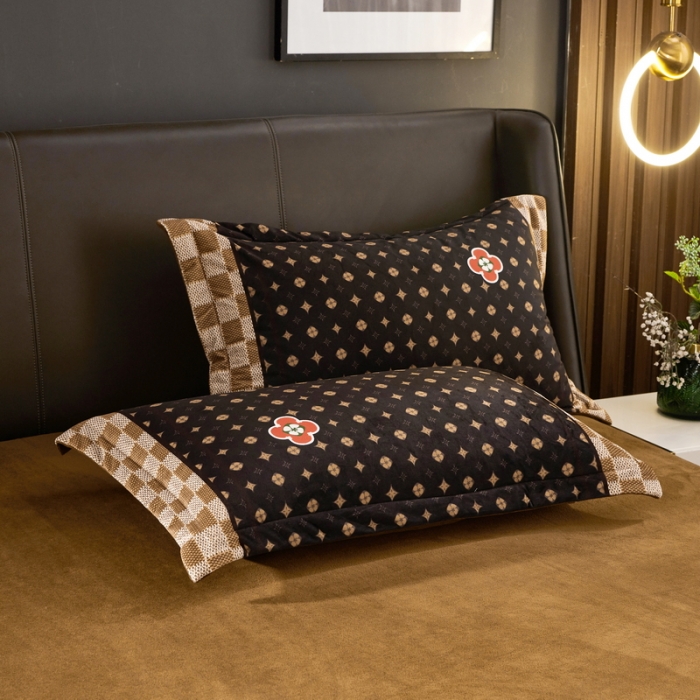 91家纺网 家纺一手货源 找家纺 ds生活馆2021新款奢系列数码印花水晶绒牛奶绒四件套 经典古琦