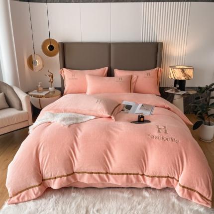 91家纺网 家纺一手货源 找家纺 （总）米彩家纺2023新款加厚牛奶绒刺绣H款四件套