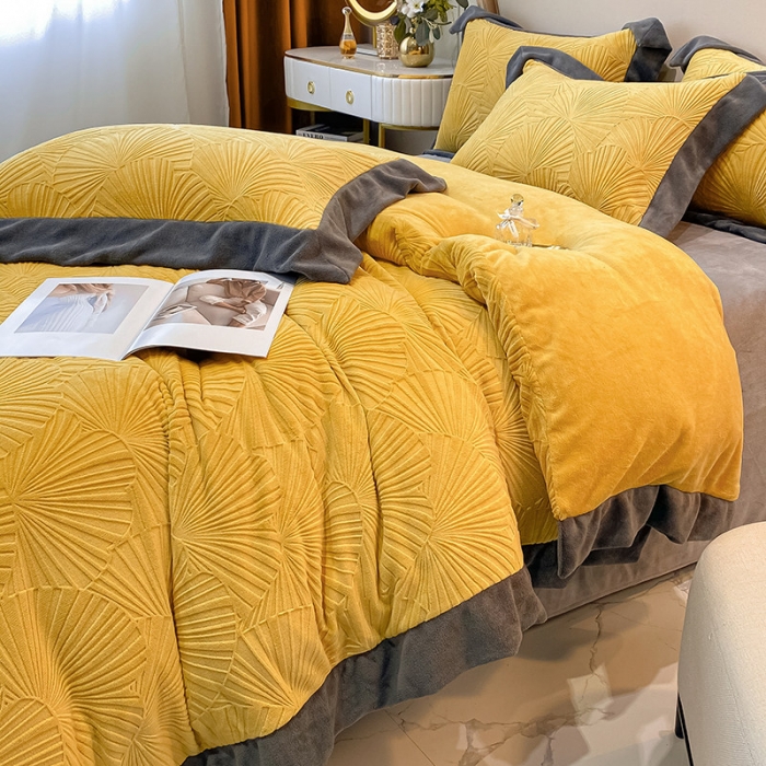 91家纺网 家纺一手货源 找家纺 （总）吾秀  银杏雕花四件套 牛奶绒四件套法莱绒四件套