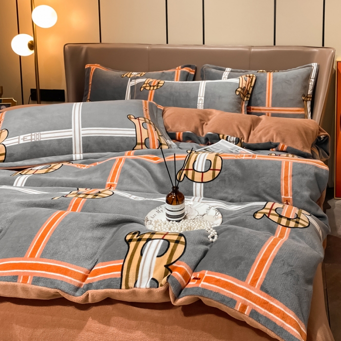 91家纺网 家纺一手货源 找家纺 米莱家纺 2021新款轻奢风加厚保暖牛奶绒四件套 保伦骑士