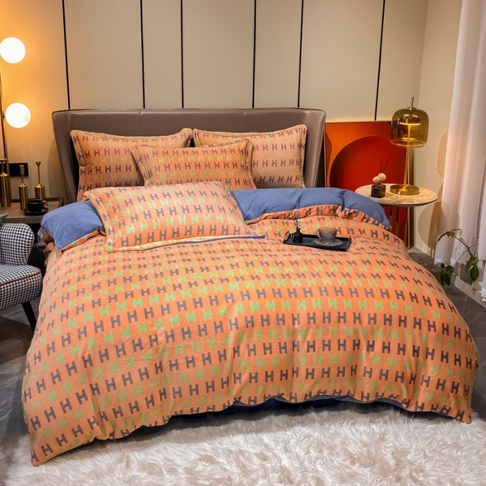 91家纺网 家纺一手货源 找家纺 米莱家纺 2021新款轻奢风加厚保暖牛奶绒四件套 凯伦  桔