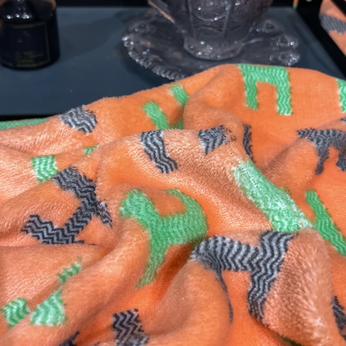 91家纺网 家纺一手货源 找家纺 米莱家纺 2021新款轻奢风加厚保暖牛奶绒四件套 凯伦  桔