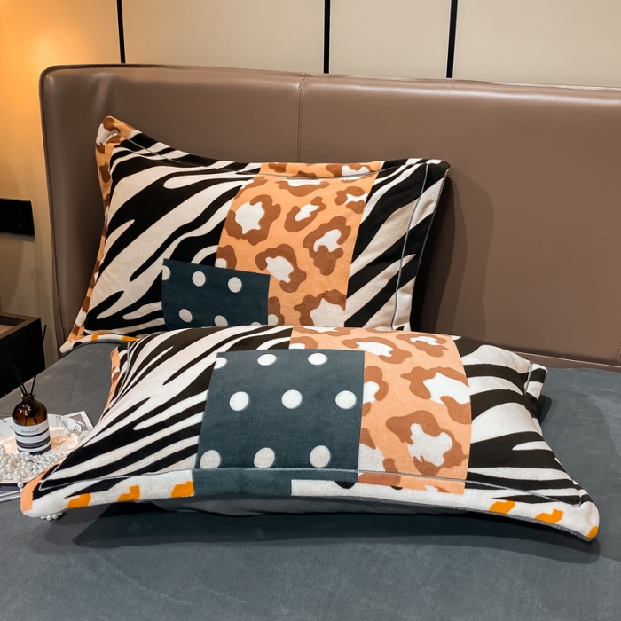 91家纺网 家纺一手货源 找家纺 米莱家纺 2021新款轻奢风加厚保暖牛奶绒四件套 罗马情怀