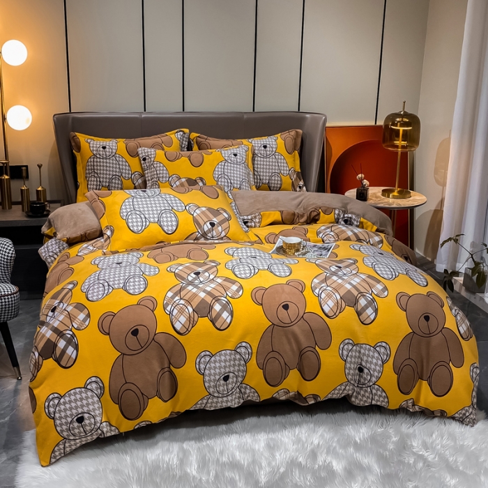 91家纺网 家纺一手货源 找家纺 米莱家纺 2021新款轻奢风加厚保暖牛奶绒四件套 绅士熊