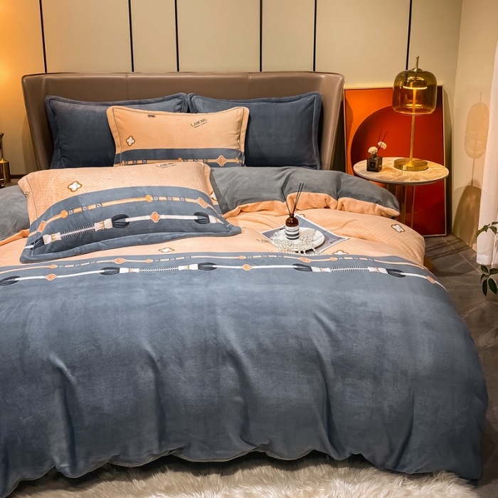 91家纺网 家纺一手货源 找家纺 米莱家纺 2021新款轻奢风加厚保暖牛奶绒四件套 四叶草