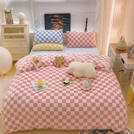顾里家纺 2021新款韩系撞色棋盘格高克重牛奶绒四件套 海盐蜜桃