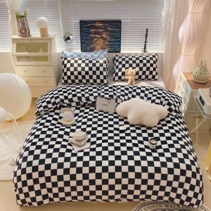 顾里家纺 2021新款韩系撞色棋盘格高克重牛奶绒四件套 黑白格