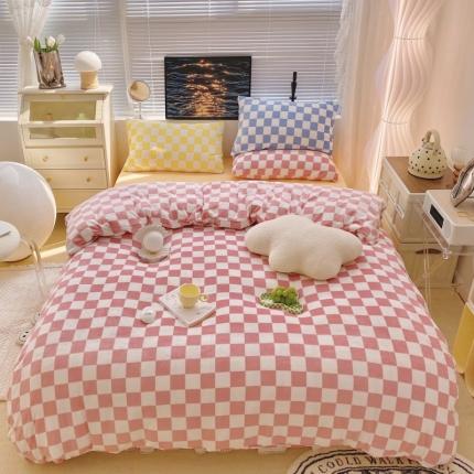顾里家纺 2021新款韩系撞色棋盘格高克重牛奶绒四件套 芝士草莓