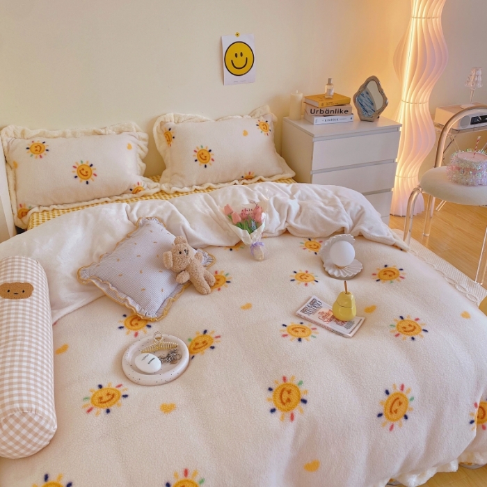 91家纺网 家纺一手货源 找家纺 顾里家纺 新款A版泰迪羊羔绒B版牛奶绒ins风韩国四件套 小太阳