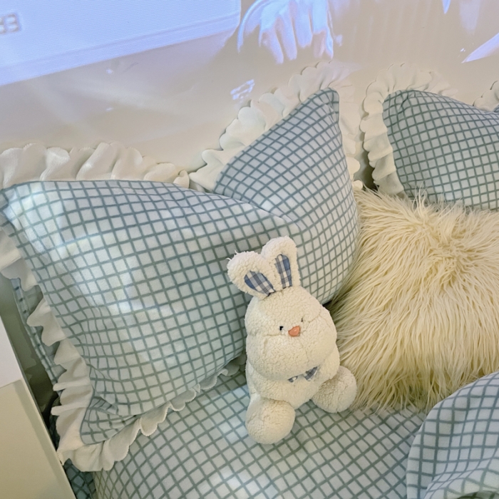 91家纺网 家纺一手货源 找家纺 千朵 2021新款韩版牛奶绒保暖四件套 格格绿