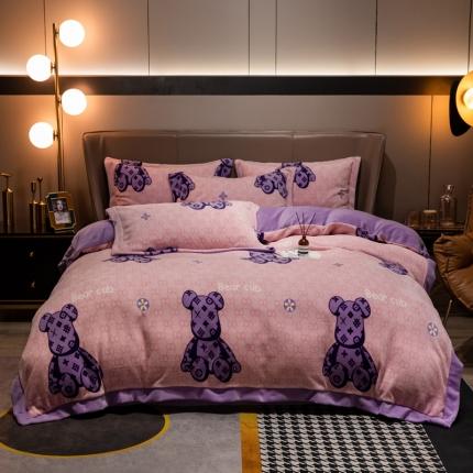 91家纺网 家纺一手货源 找家纺 芯贝儿2021轻奢风宽边加厚牛奶绒保暖四件套宝宝绒被套贝蒂熊