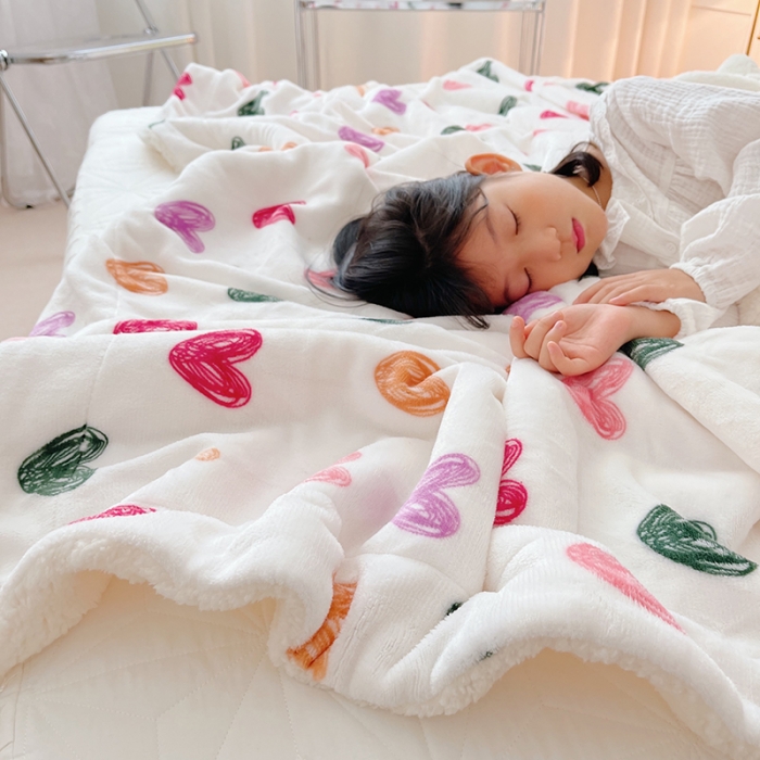 91家纺网 家纺一手货源 找家纺 顾里家纺 2021新款ins网红少女心暖肤羊羔绒毯 少女心