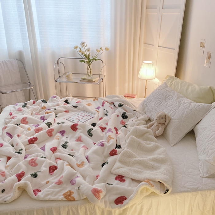 91家纺网 家纺一手货源 找家纺 顾里家纺 2021新款ins网红少女心暖肤羊羔绒毯 少女心