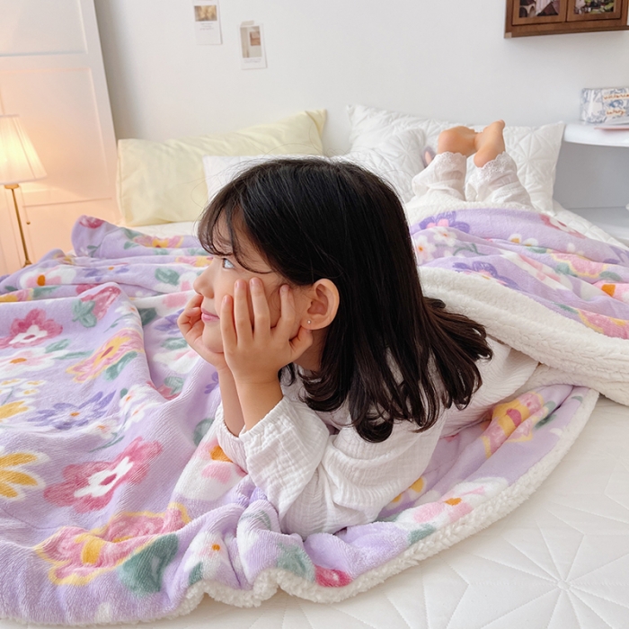 91家纺网 家纺一手货源 找家纺 顾里家纺 2021新款ins网红少女心暖肤羊羔绒毯 油画紫花