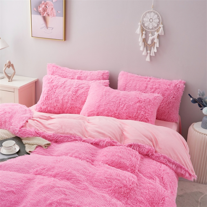 91家纺网 家纺一手货源 找家纺 品尚嘉家纺2025新款纯色水貂绒四件套长毛绒保暖套件 粉色